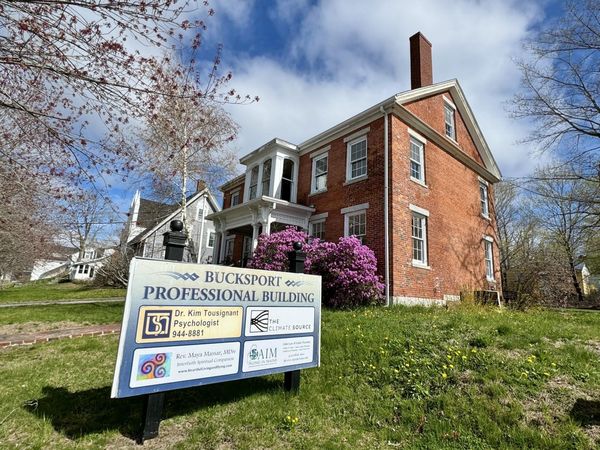 151 Main Street , Bucksport, ME 04416