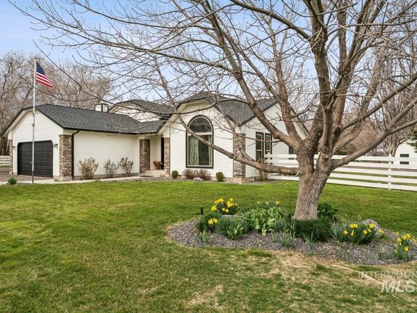 710 Keogh Ln, Caldwell, ID 83607