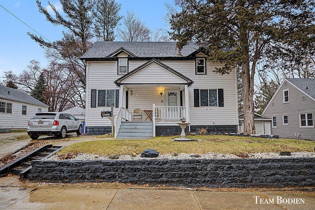 1050 Spring Avenue Ne, Grand Rapids, MI 49503 Main Photo