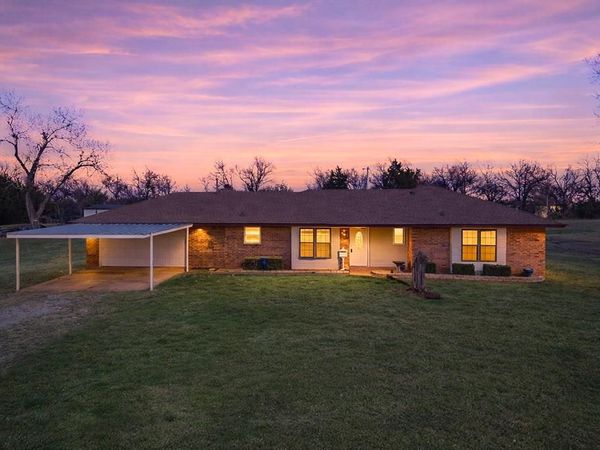 895 Quail Creek Drive, Blanchard, OK 73010