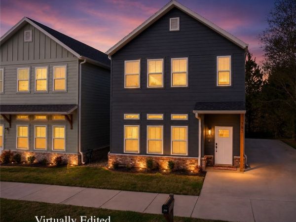 793 S Jagger Lane, Fayetteville, AR 72701