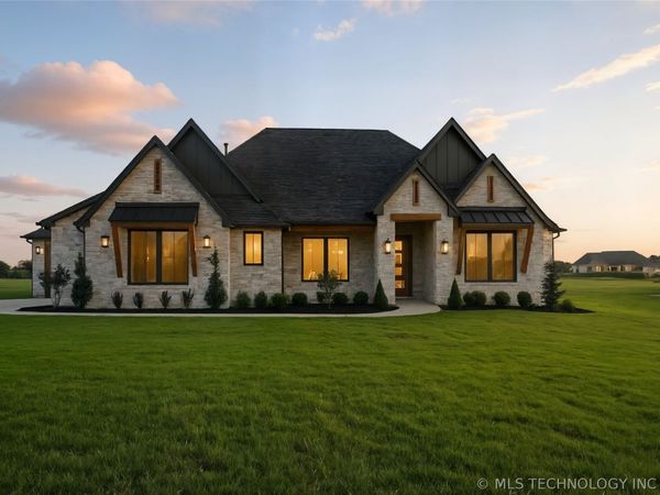 17749 S 45th East Avenue , Bixby, OK 74008