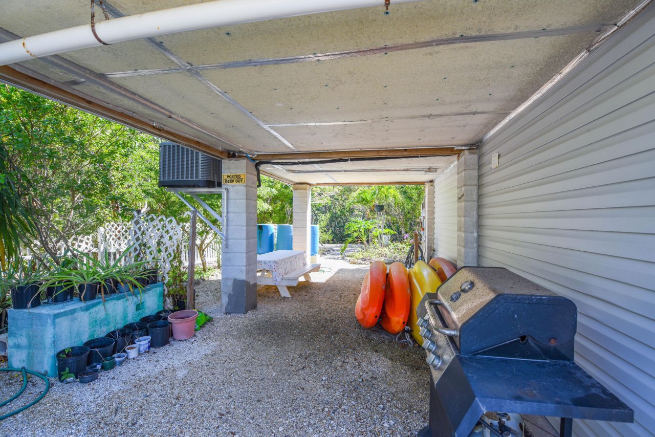 1719 Narcissus Avenue, Big Pine Key, FL 33043 Photo