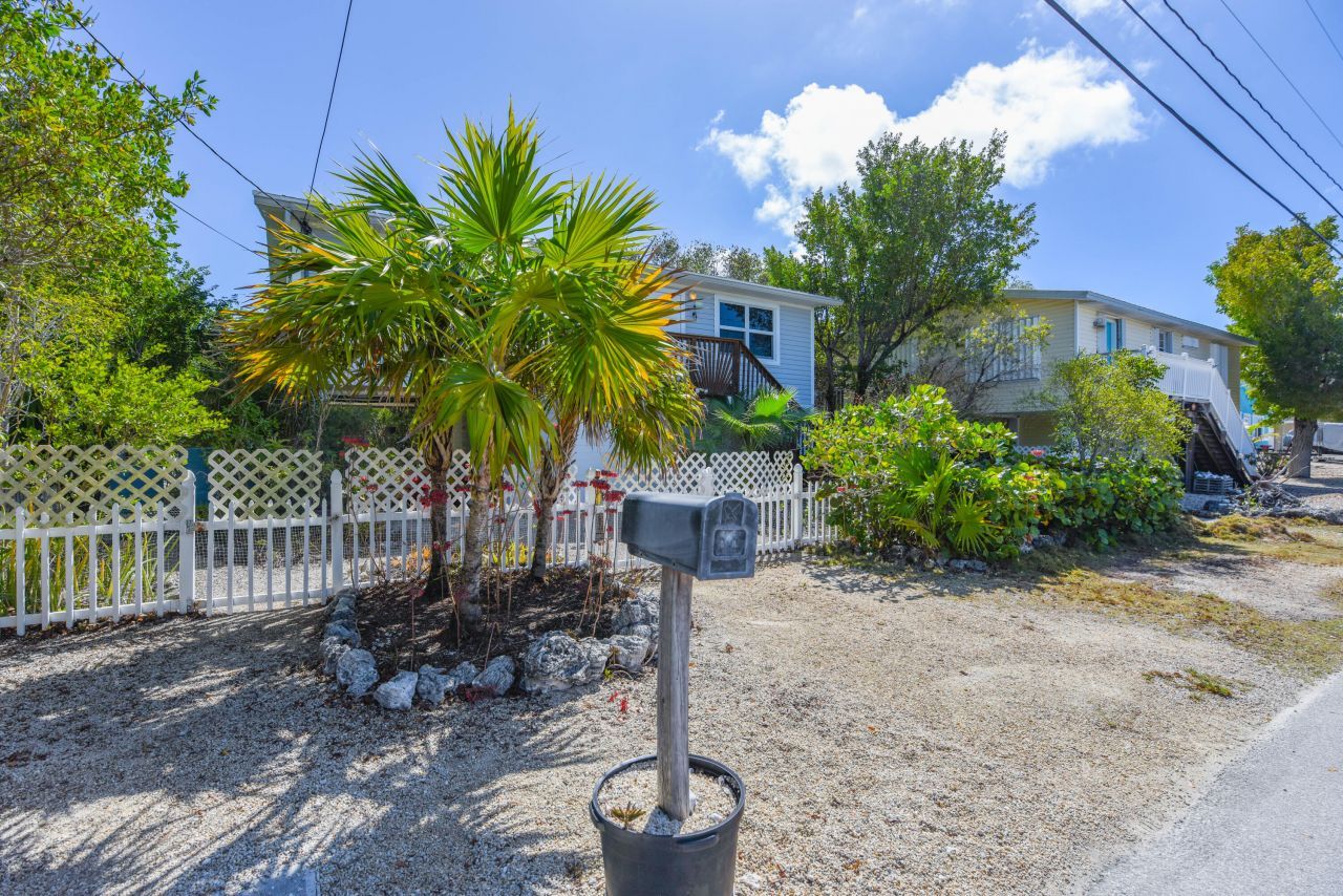 1719 Narcissus Avenue, Big Pine Key, FL 33043 Photo
