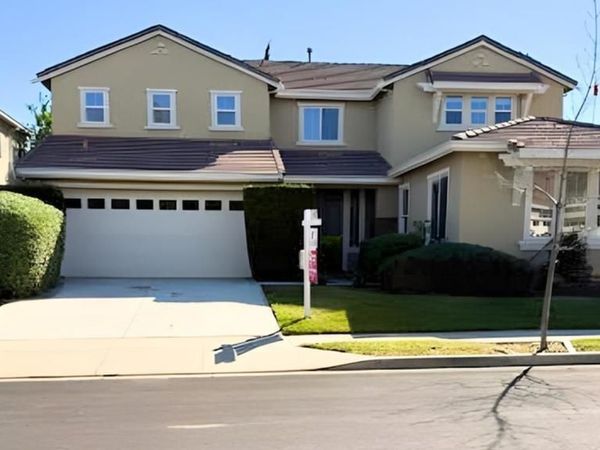 204 Daylily Ln, Patterson, CA 95363