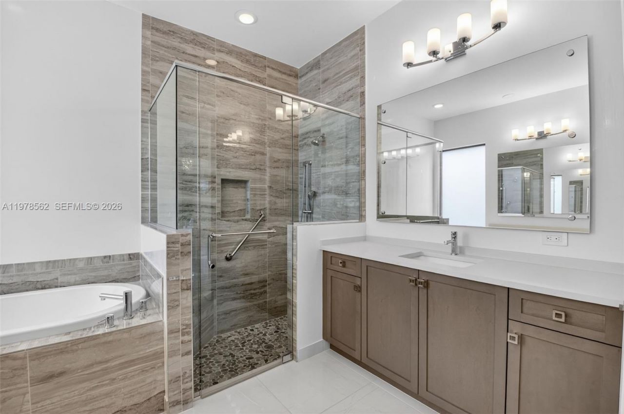 8629 Tower Bridge Ct , Boca Raton, FL 33496 Photo