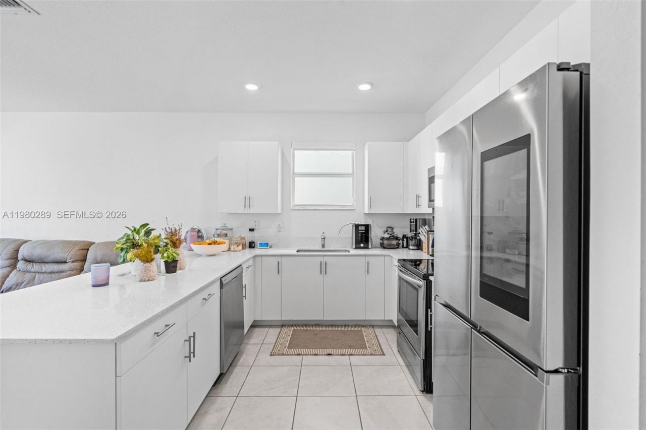 12731 SW 213th St , Miami, FL 33177 Photo