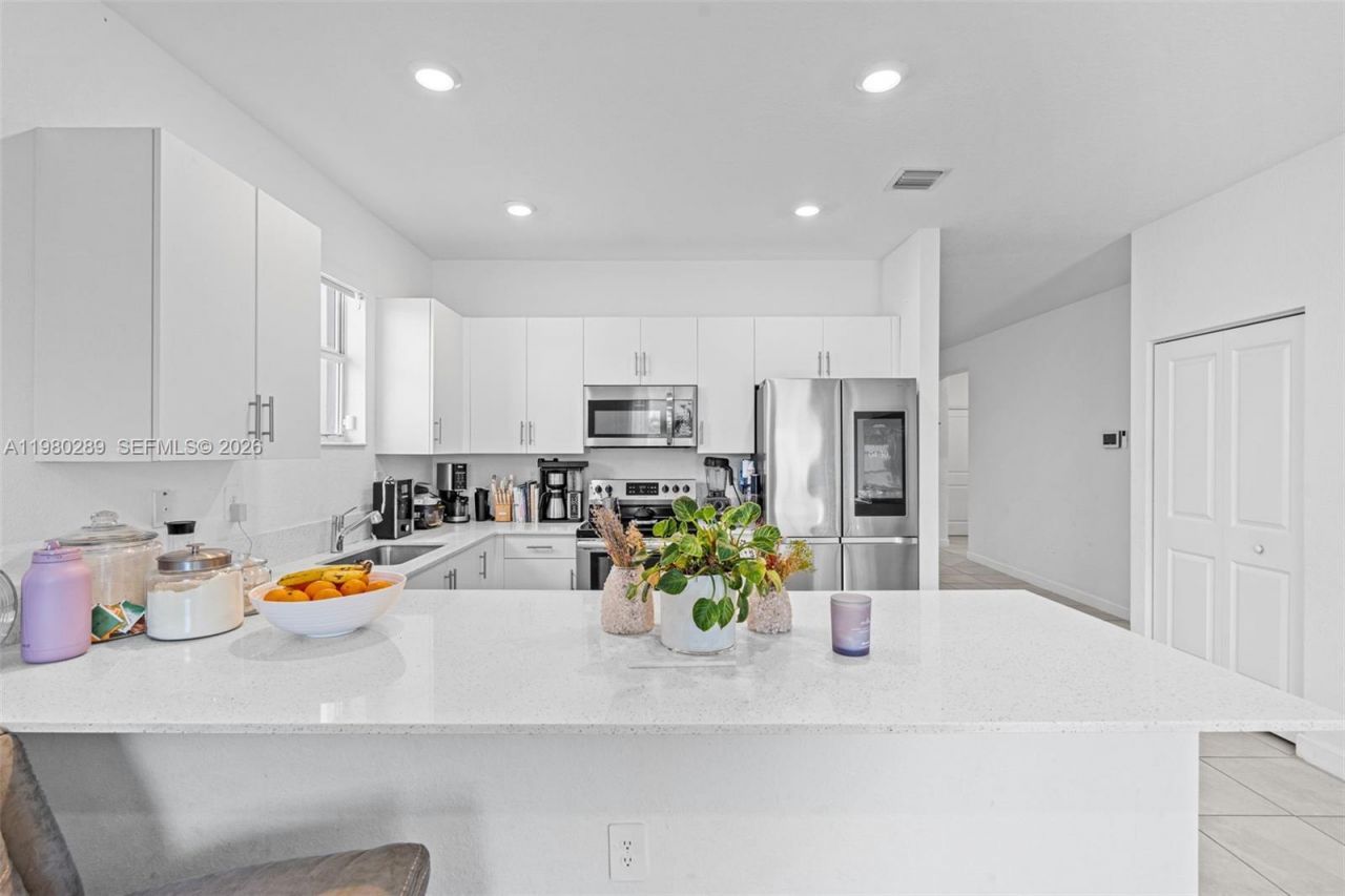 12731 SW 213th St , Miami, FL 33177 Photo