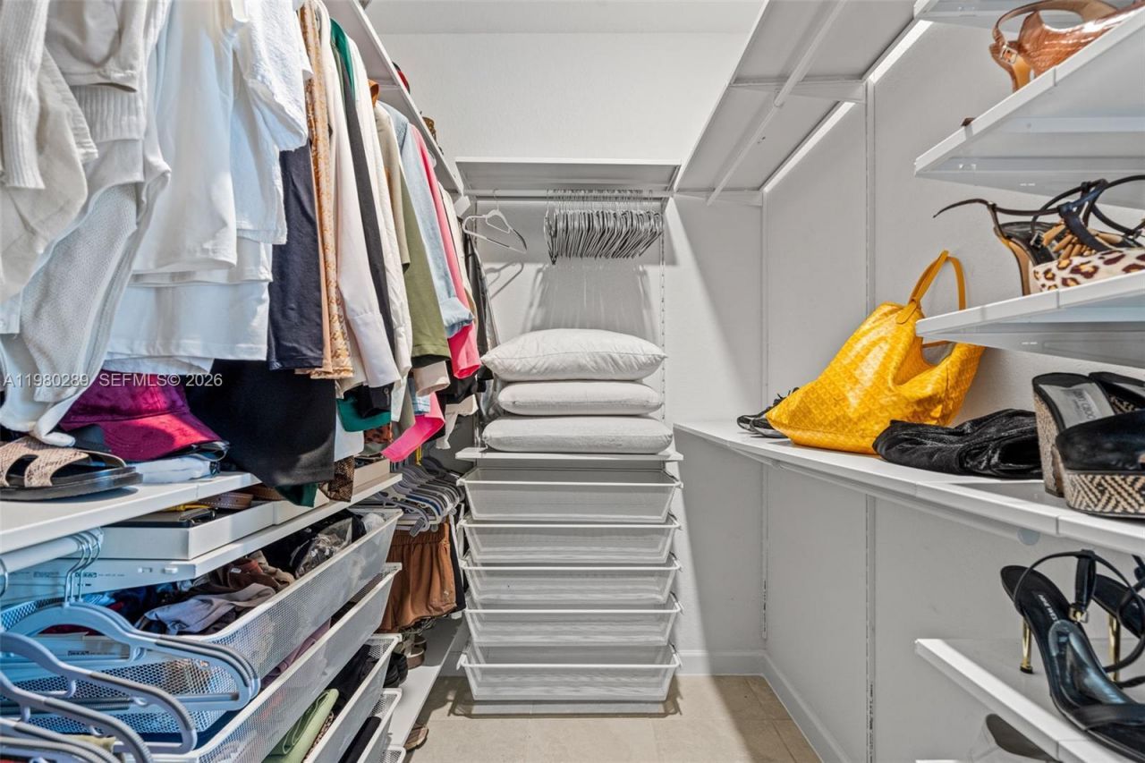 12731 SW 213th St , Miami, FL 33177 Photo