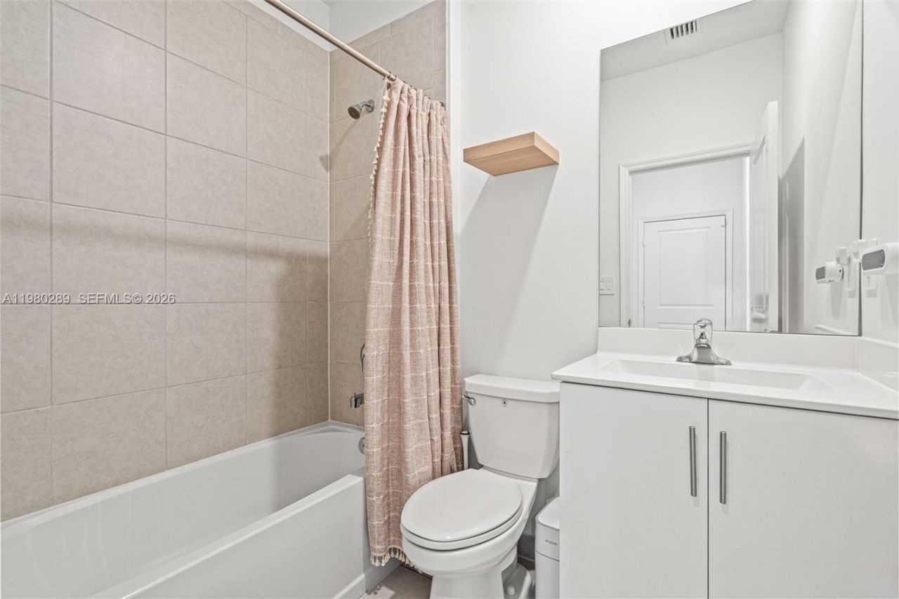 12731 SW 213th St , Miami, FL 33177 Photo