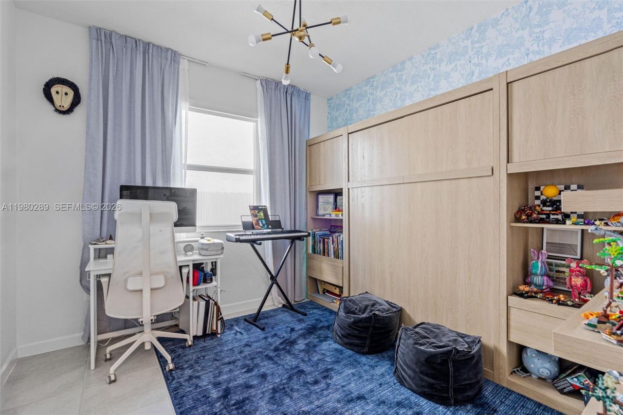 12731 SW 213th St , Miami, FL 33177 Photo