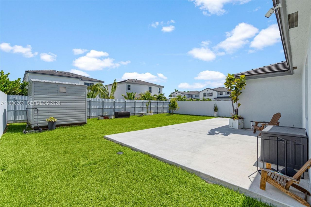 12731 SW 213th St , Miami, FL 33177 Photo