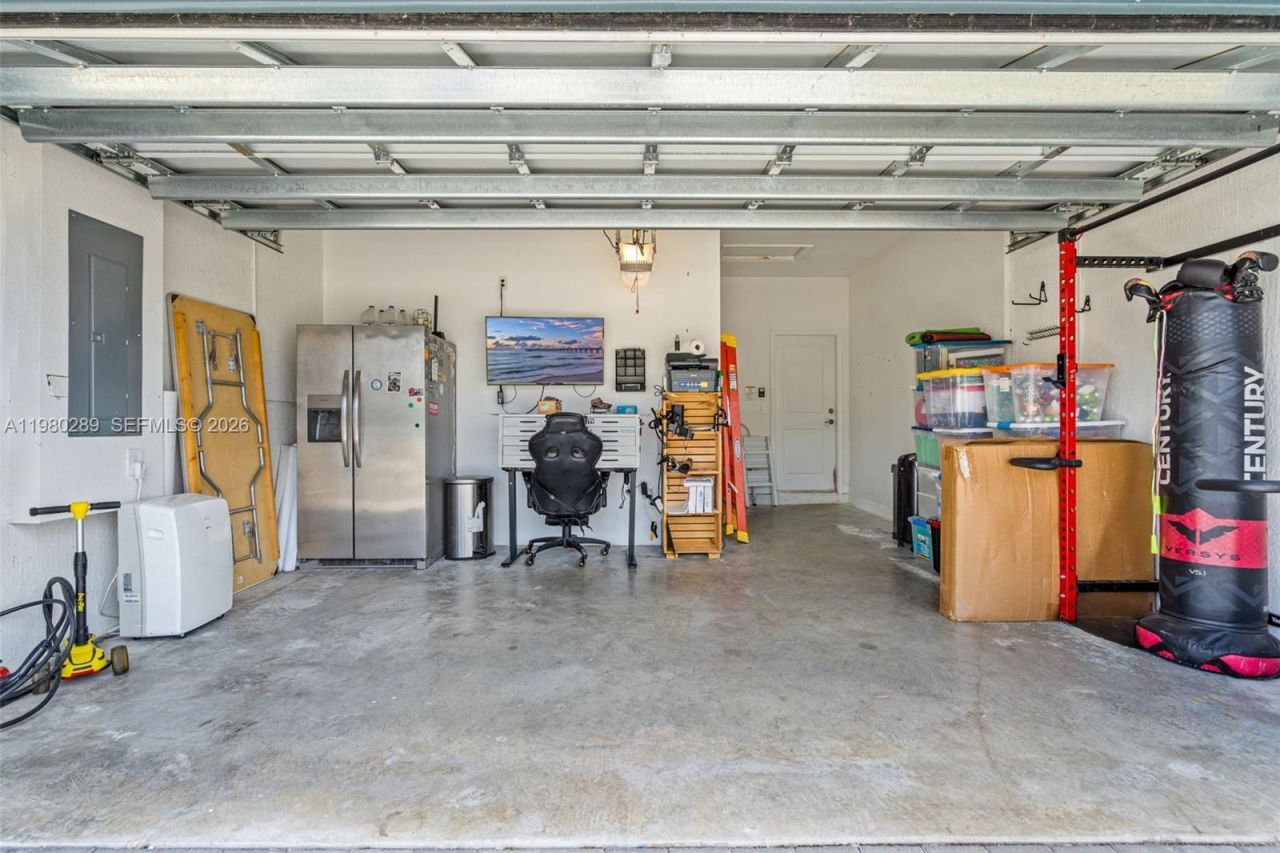 12731 SW 213th St , Miami, FL 33177 Photo