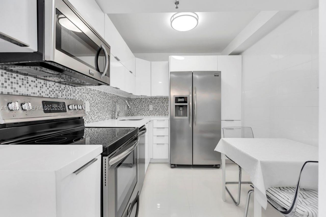 20515 E Country Club Dr, Unit 2242, Aventura, FL 33180 Photo