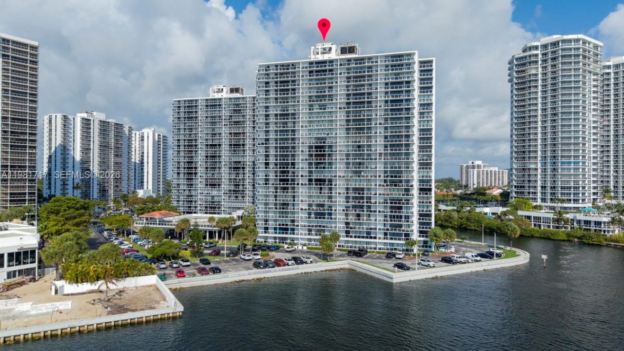 20515 E Country Club Dr, Unit 2242, Aventura, FL 33180 Photo