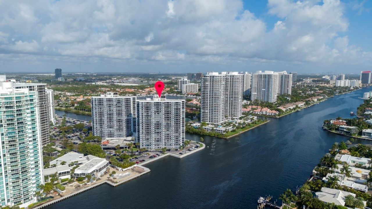 20515 E Country Club Dr, Unit 2242, Aventura, FL 33180 Photo