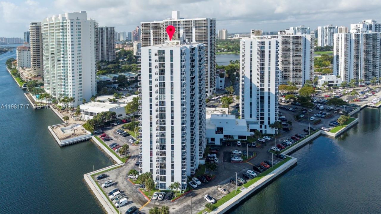 20515 E Country Club Dr, Unit 2242, Aventura, FL 33180 Photo