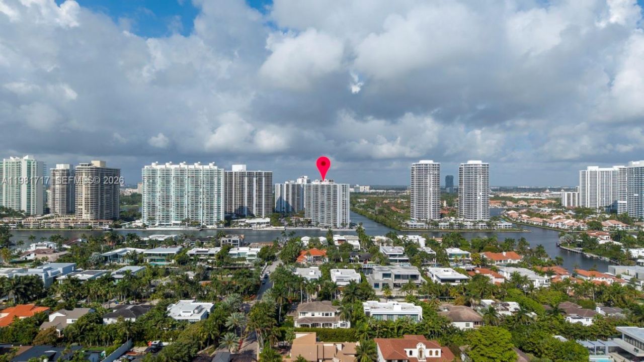 20515 E Country Club Dr, Unit 2242, Aventura, FL 33180 Photo