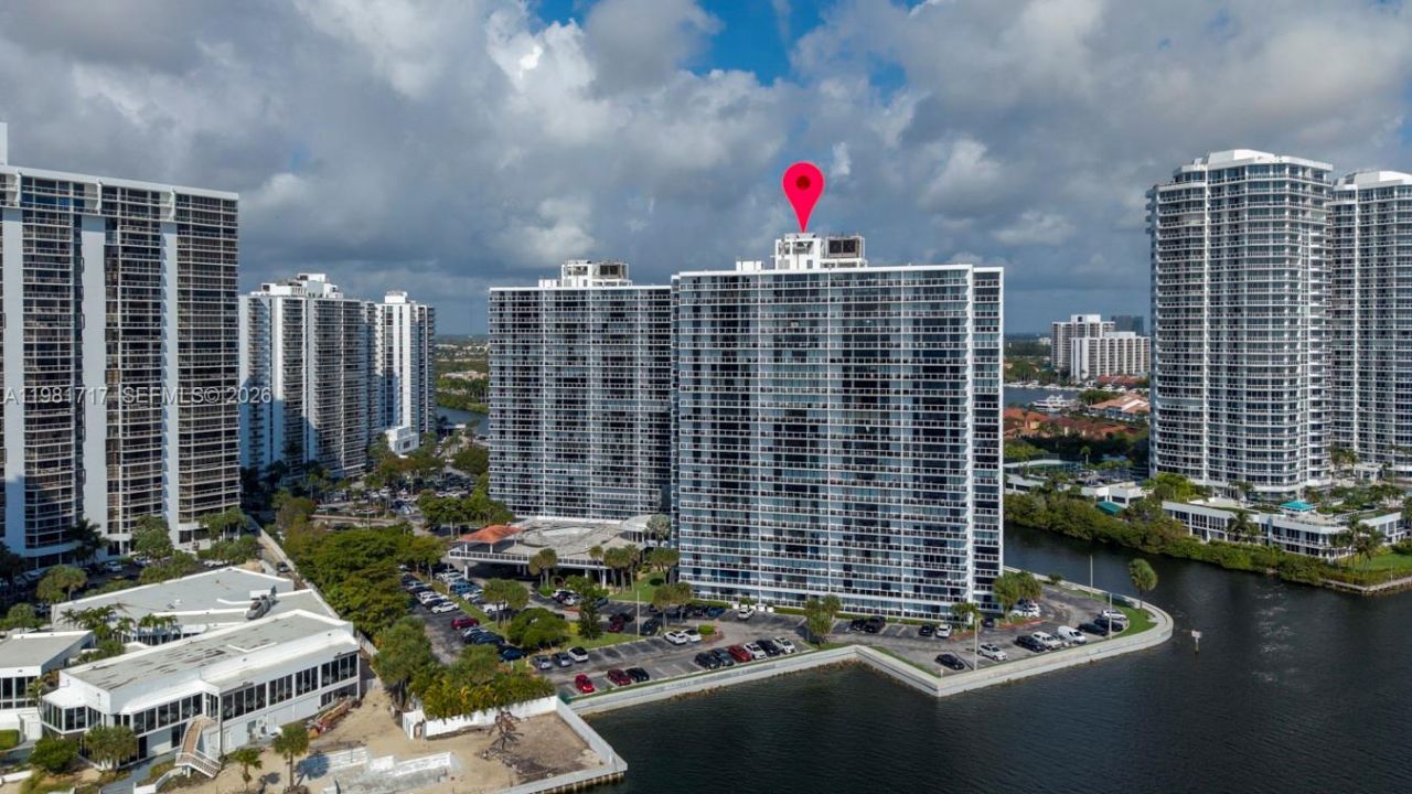 20515 E Country Club Dr, Unit 2242, Aventura, FL 33180 Photo