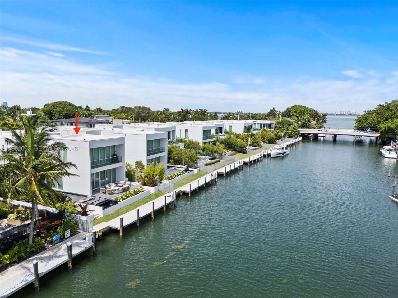 1011 W 48th St, Unit 8, Miami Beach, FL 33140 Photo