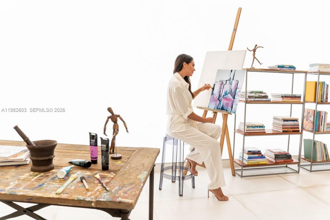 1011 W 48th St, Unit 8, Miami Beach, FL 33140 Photo