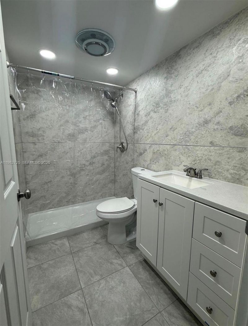 18870 NW 57th Ave, Unit 101, Hialeah, FL 33015 Photo