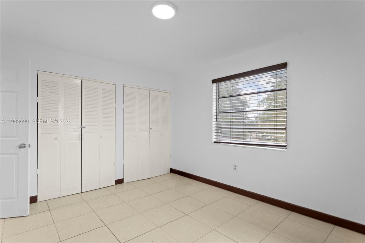 13655 NE 10th Aveue , Unit 304, North Miami, FL 33161 Photo