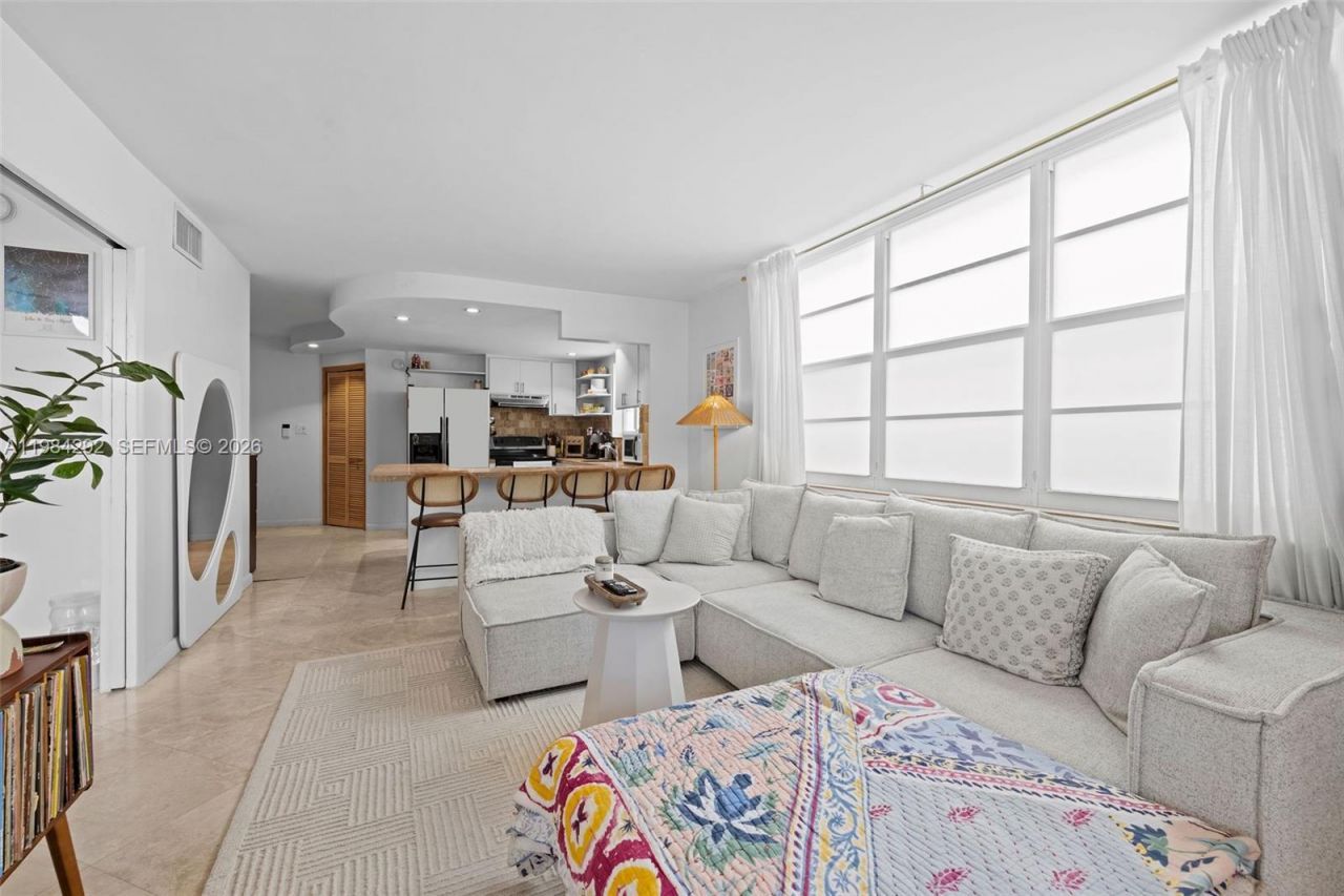 949 Pennsylvania Ave, Unit 201, Miami Beach, FL 33139 Photo