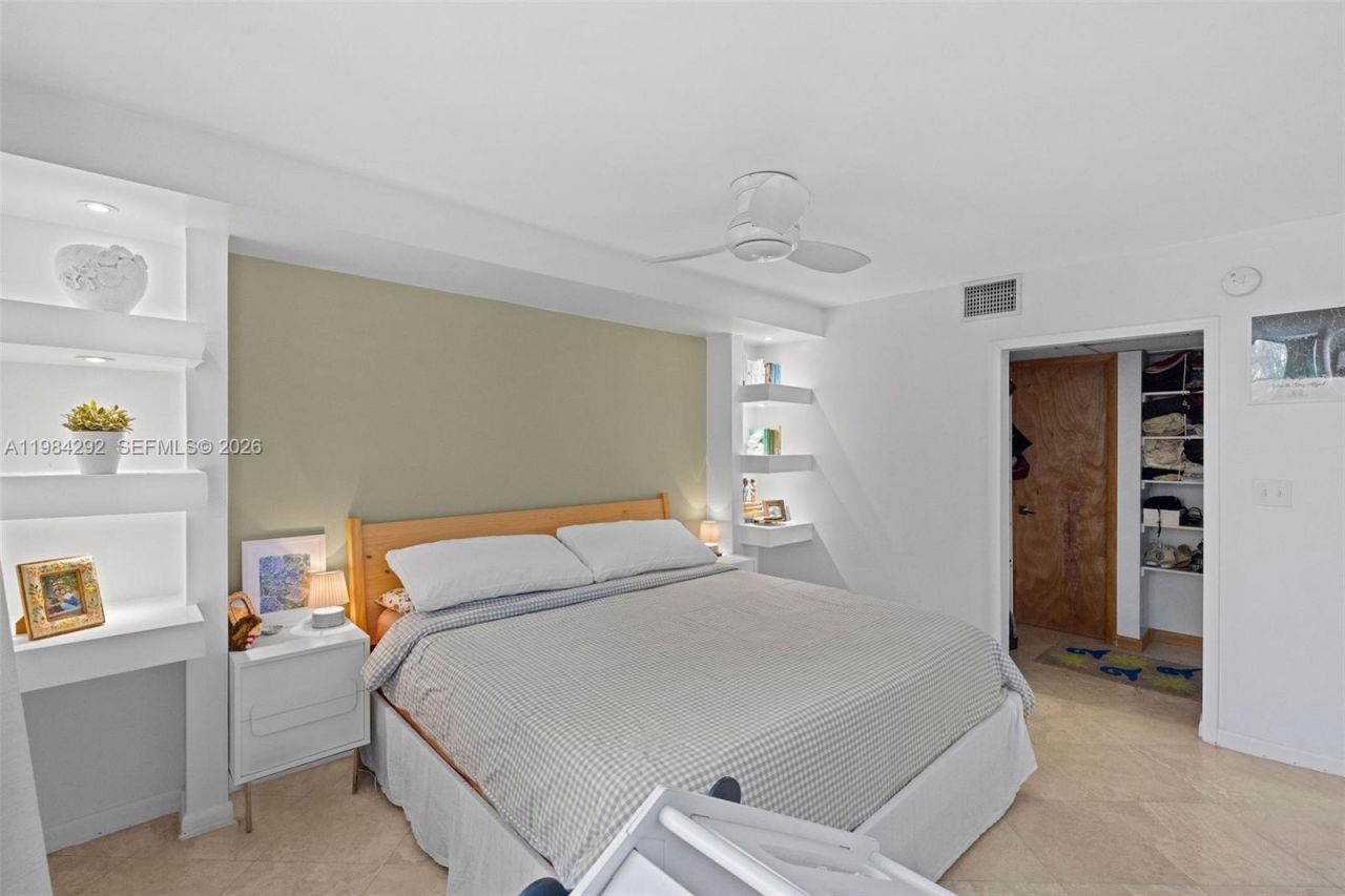 949 Pennsylvania Ave, Unit 201, Miami Beach, FL 33139 Photo