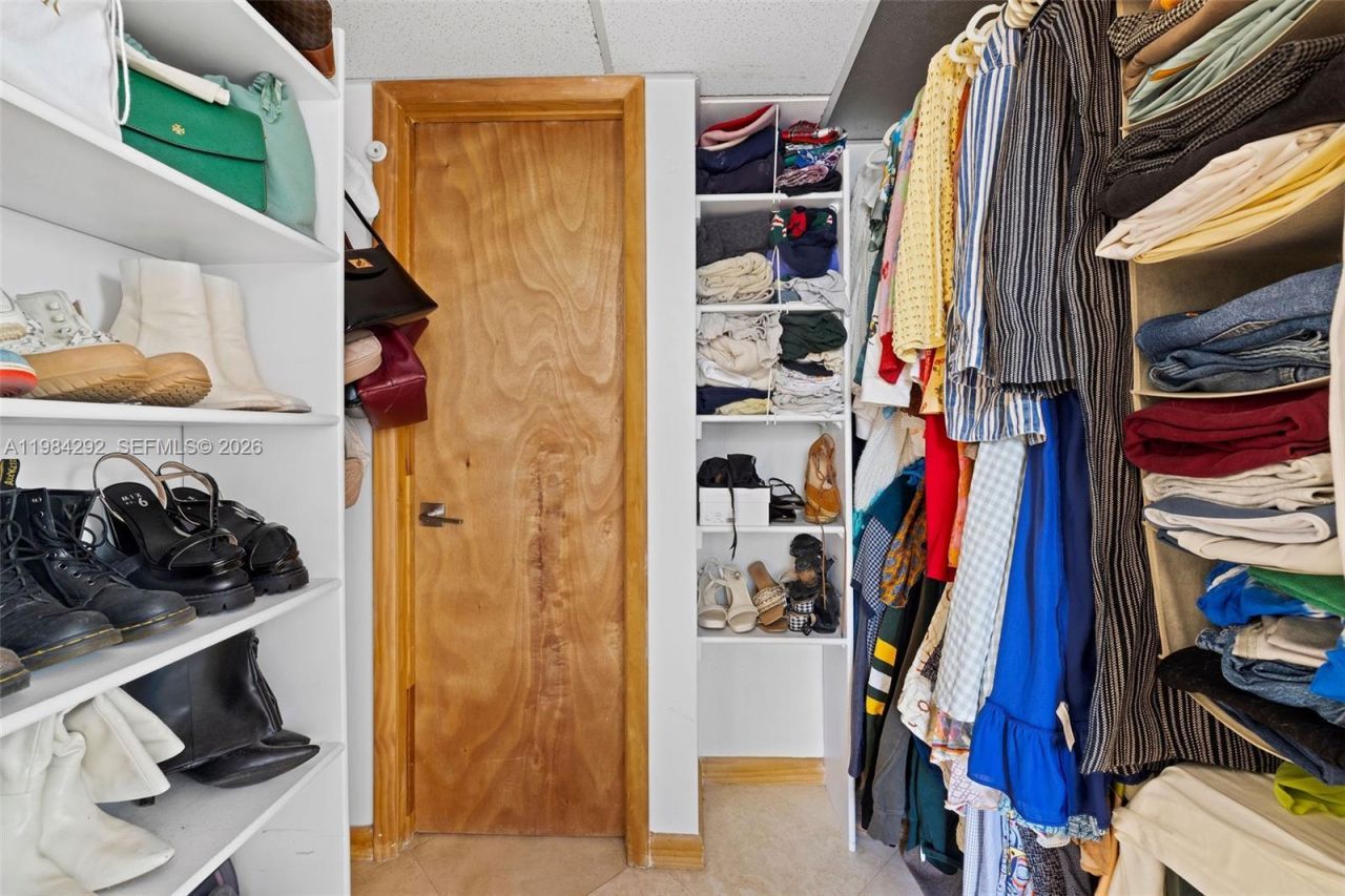 949 Pennsylvania Ave, Unit 201, Miami Beach, FL 33139 Photo