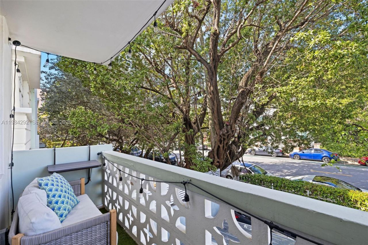 949 Pennsylvania Ave, Unit 201, Miami Beach, FL 33139 Photo