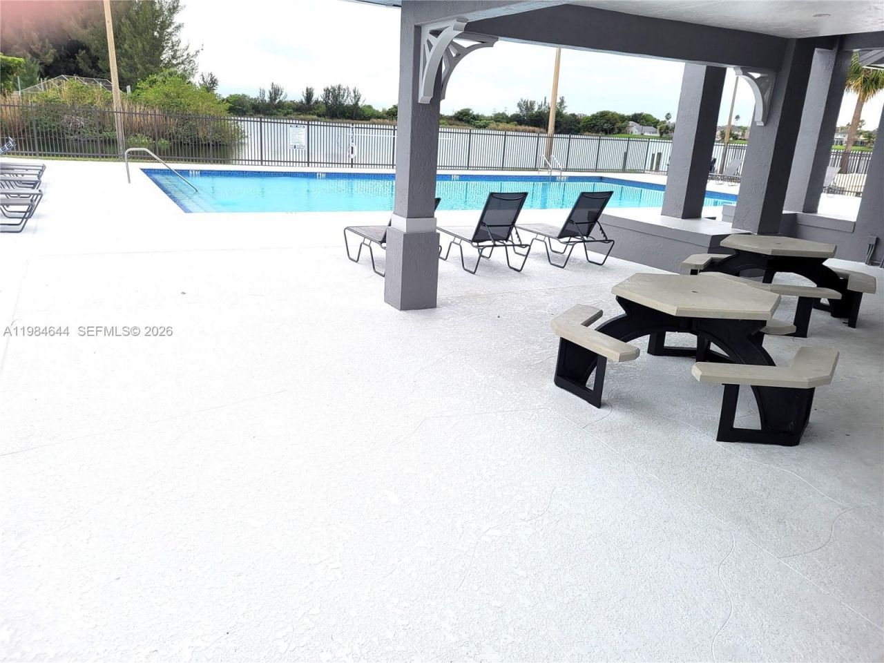 5823 Plum Harbor Cir, Tamarac, FL 33321 Photo