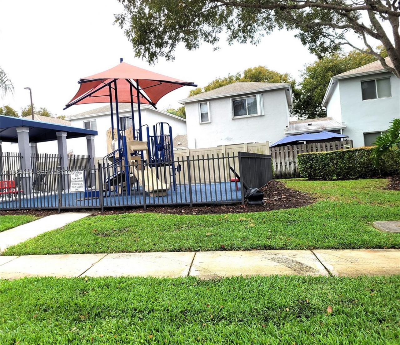 5823 Plum Harbor Cir, Tamarac, FL 33321 Photo