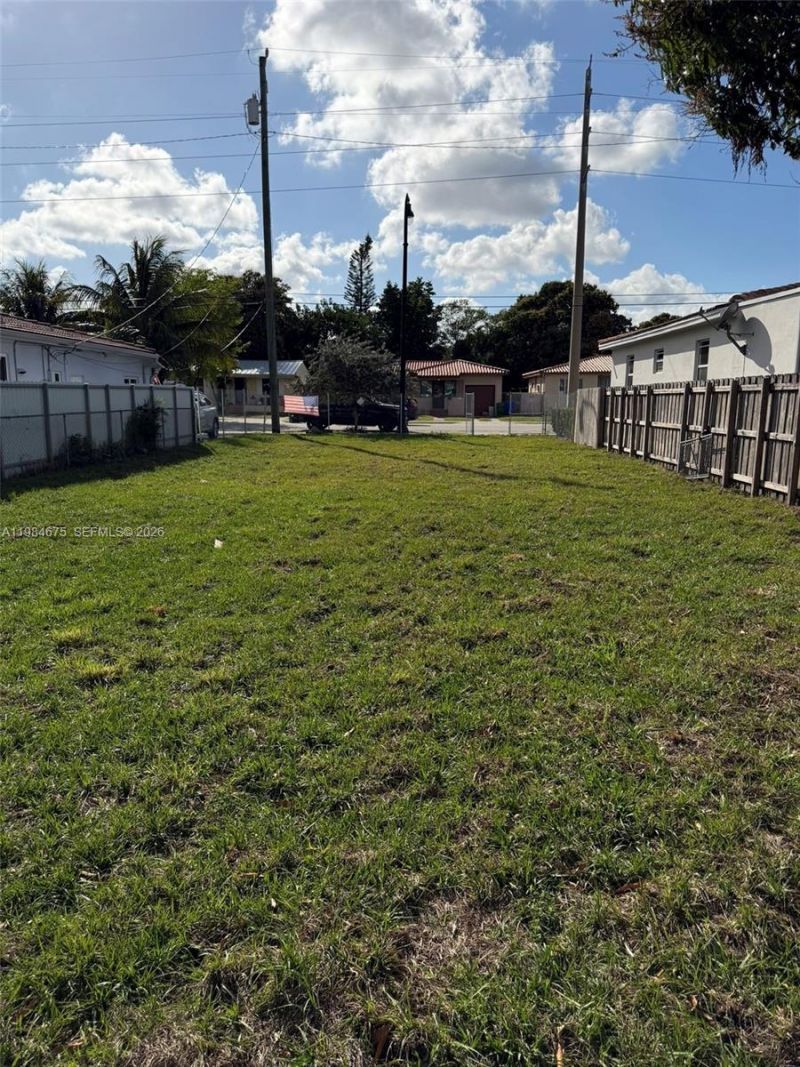 231 NW 62nd Ave, Miami, FL 33126 Photo