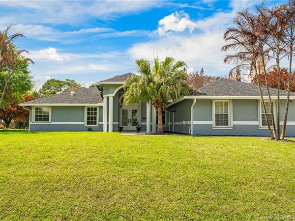 2072 SE Hanford Road, Port St Lucie, FL 34952