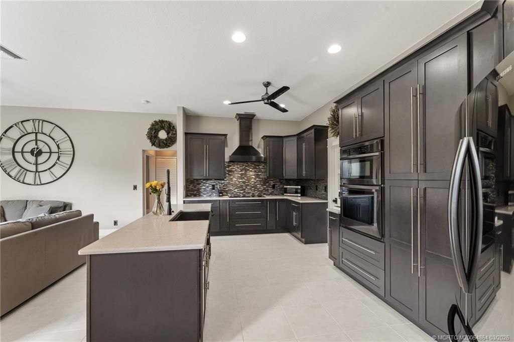 2072 SE Hanford Road, Port Saint Lucie, FL 34952 Photo