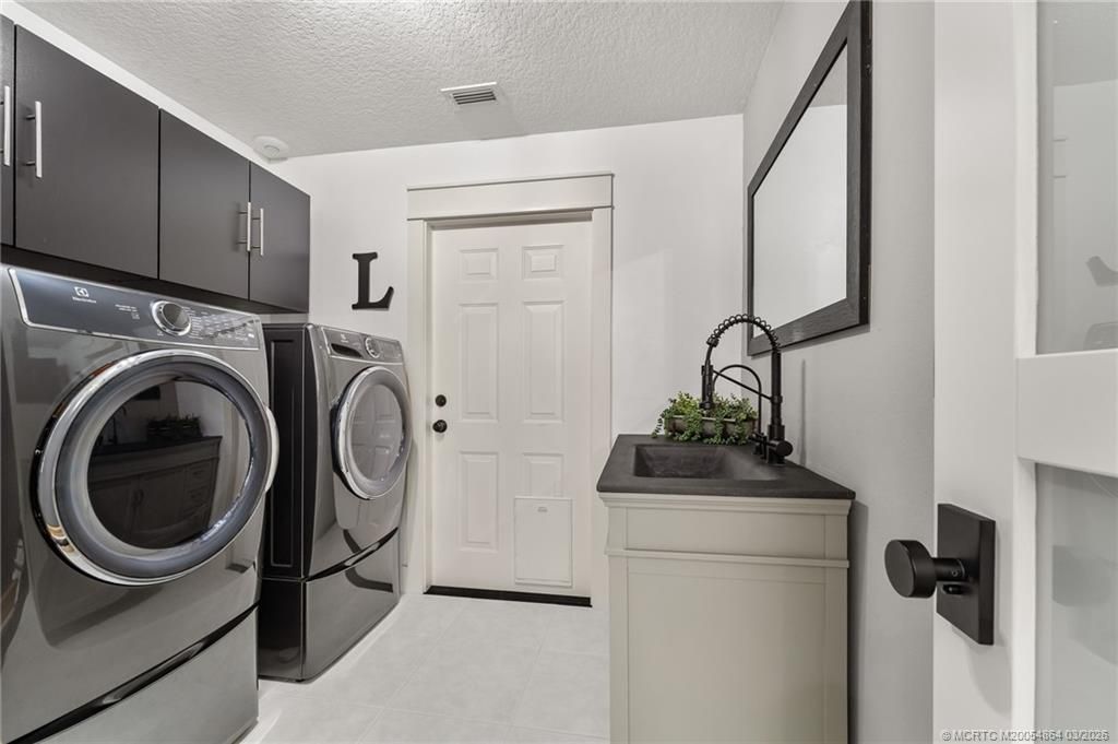 2072 SE Hanford Road, Port Saint Lucie, FL 34952 Photo