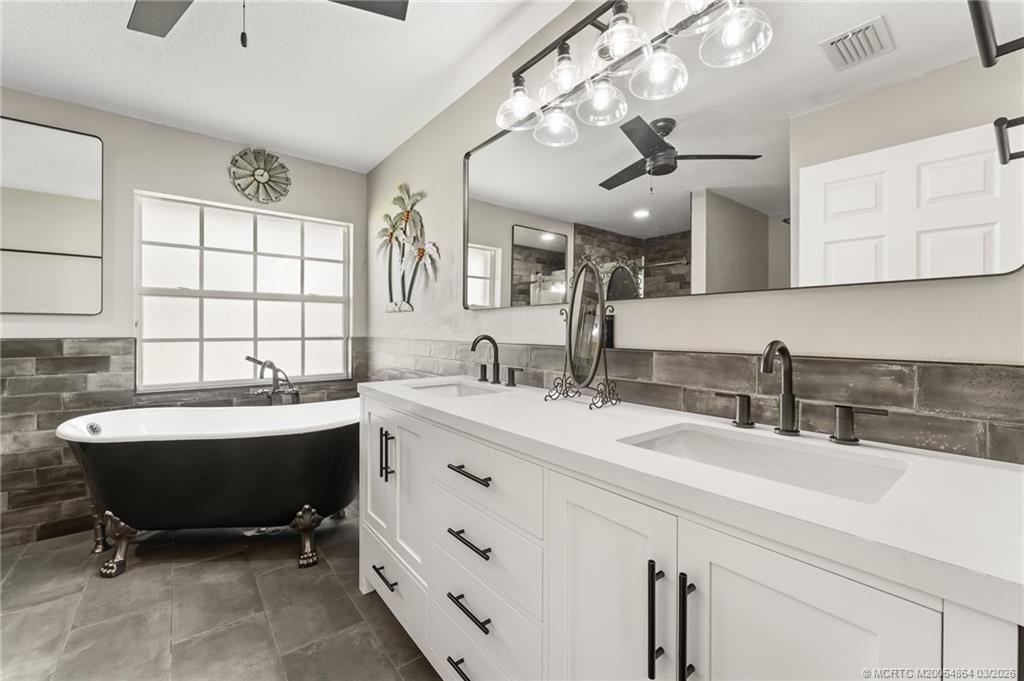 2072 SE Hanford Road, Port Saint Lucie, FL 34952 Photo