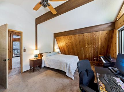 1796 Skyline Drive, South Lake Tahoe, CA 96150 Photo