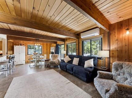 1796 Skyline Drive, South Lake Tahoe, CA 96150 Photo