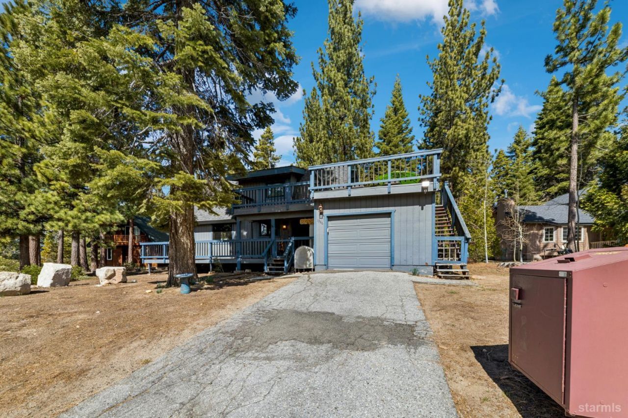 1796 Skyline Drive, South Lake Tahoe, CA 96150 Photo