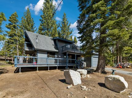1796 Skyline Drive, South Lake Tahoe, CA 96150 Photo