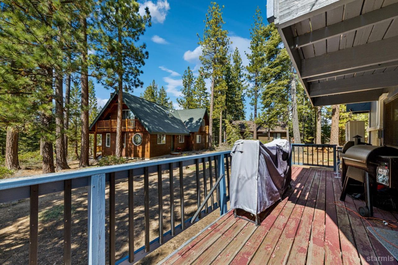 1796 Skyline Drive, South Lake Tahoe, CA 96150 Photo