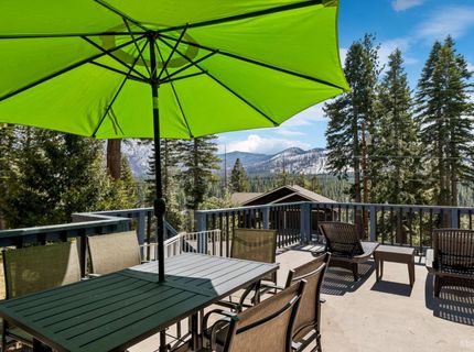 1796 Skyline Drive, South Lake Tahoe, CA 96150 Photo