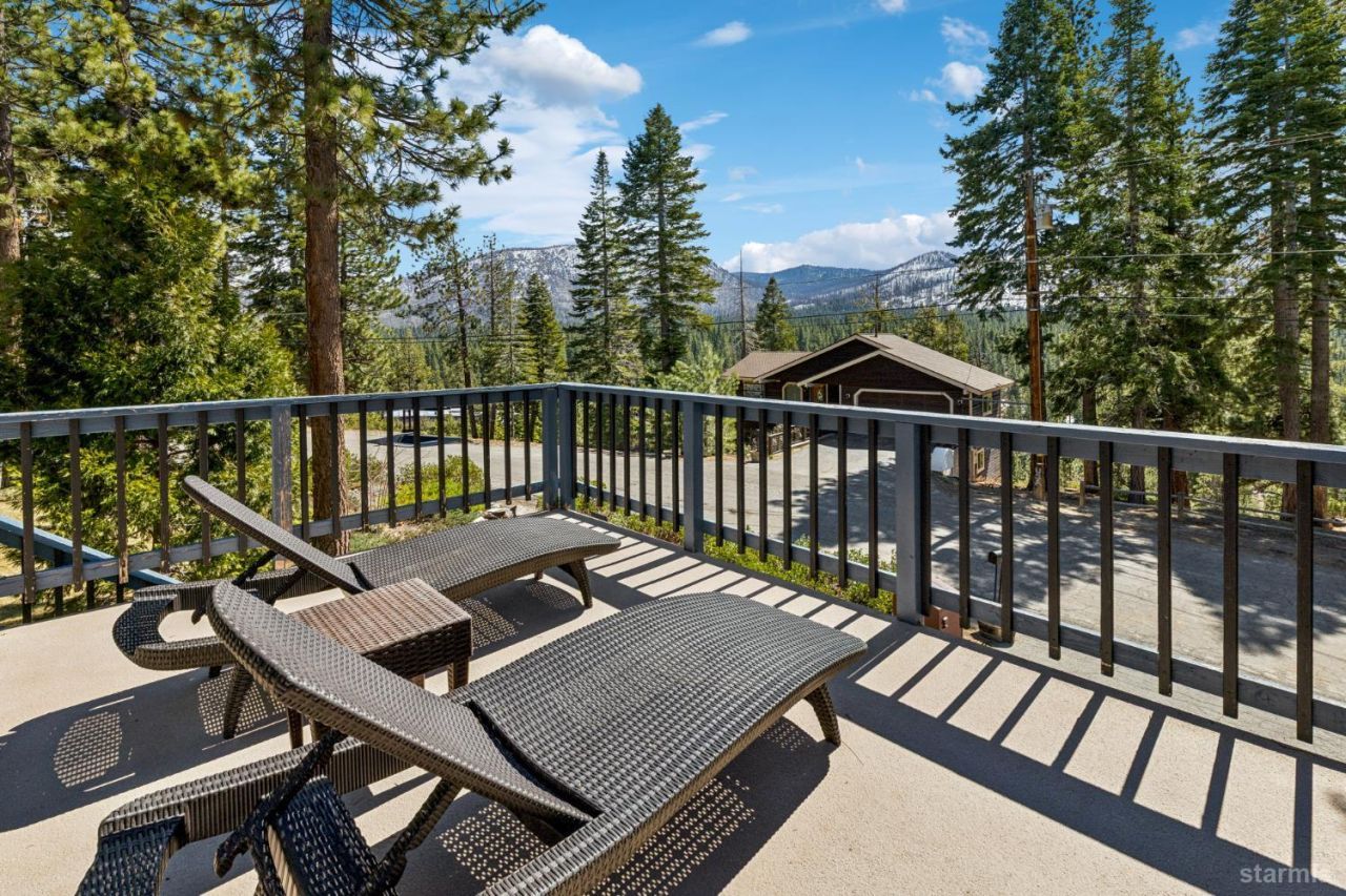 1796 Skyline Drive, South Lake Tahoe, CA 96150 Photo