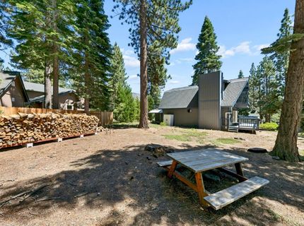 1796 Skyline Drive, South Lake Tahoe, CA 96150 Photo