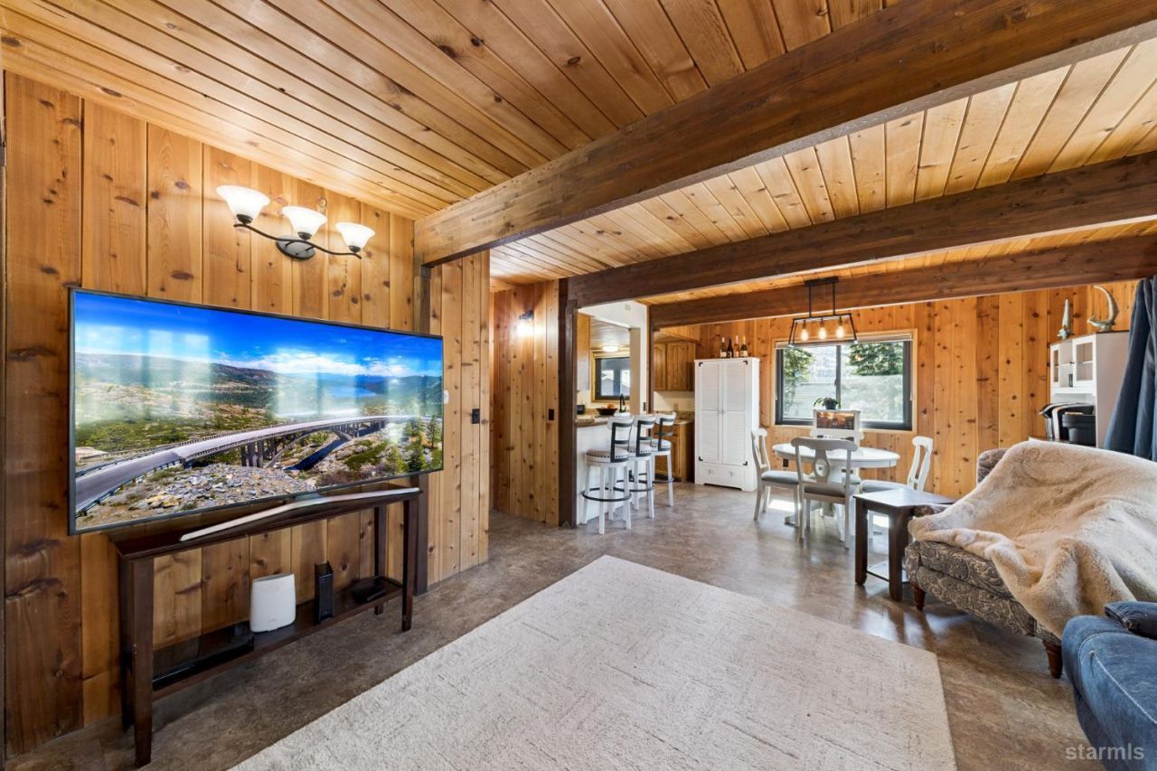 1796 Skyline Drive, South Lake Tahoe, CA 96150 Photo