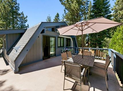 1796 Skyline Drive, South Lake Tahoe, CA 96150 Photo