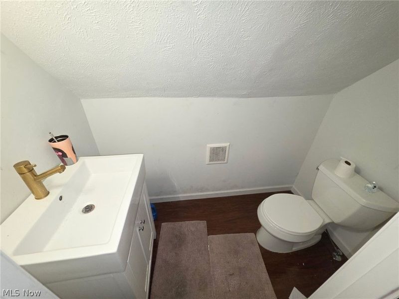 7104 Colfax Road, Cleveland, OH 44104 Photo 21