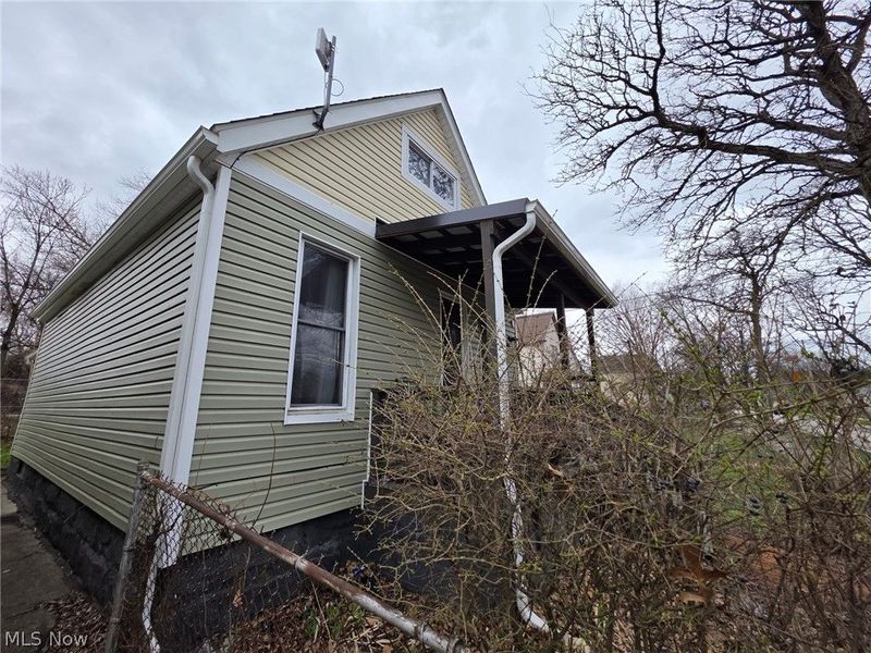 7104 Colfax Road, Cleveland, OH 44104 Photo 4